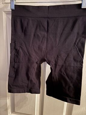 ThighSociety Black Shorts w/Side Pocket